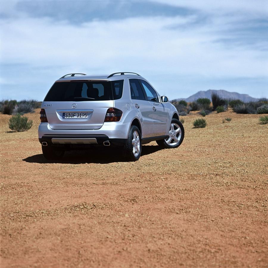  Mercedes-Benz ML-Class 2006 года  (фото 299 из 400)